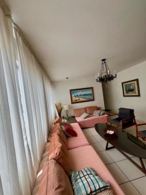 Quarto a poucos mts da Praia de Camboriu